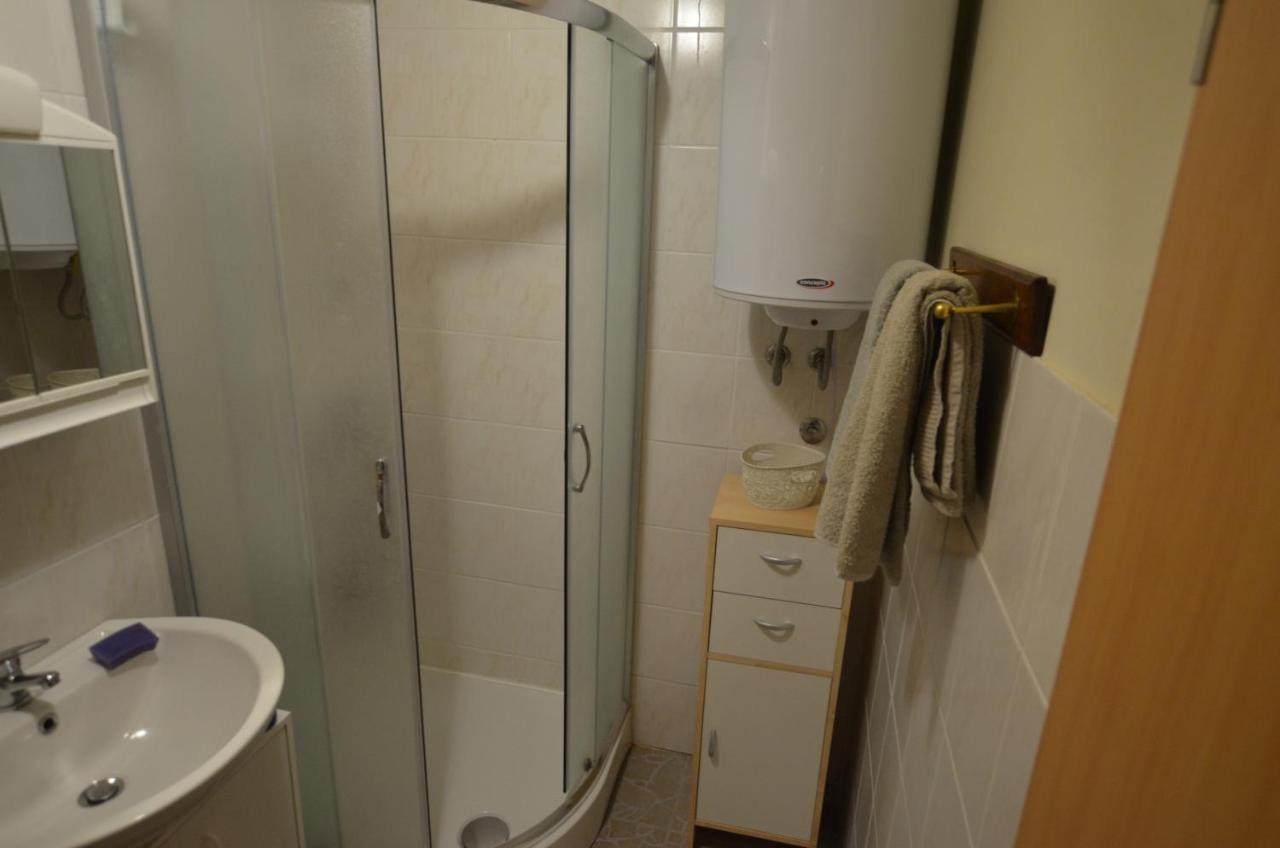 Studio Apartment La Maison De Catherine Ровинь Экстерьер фото